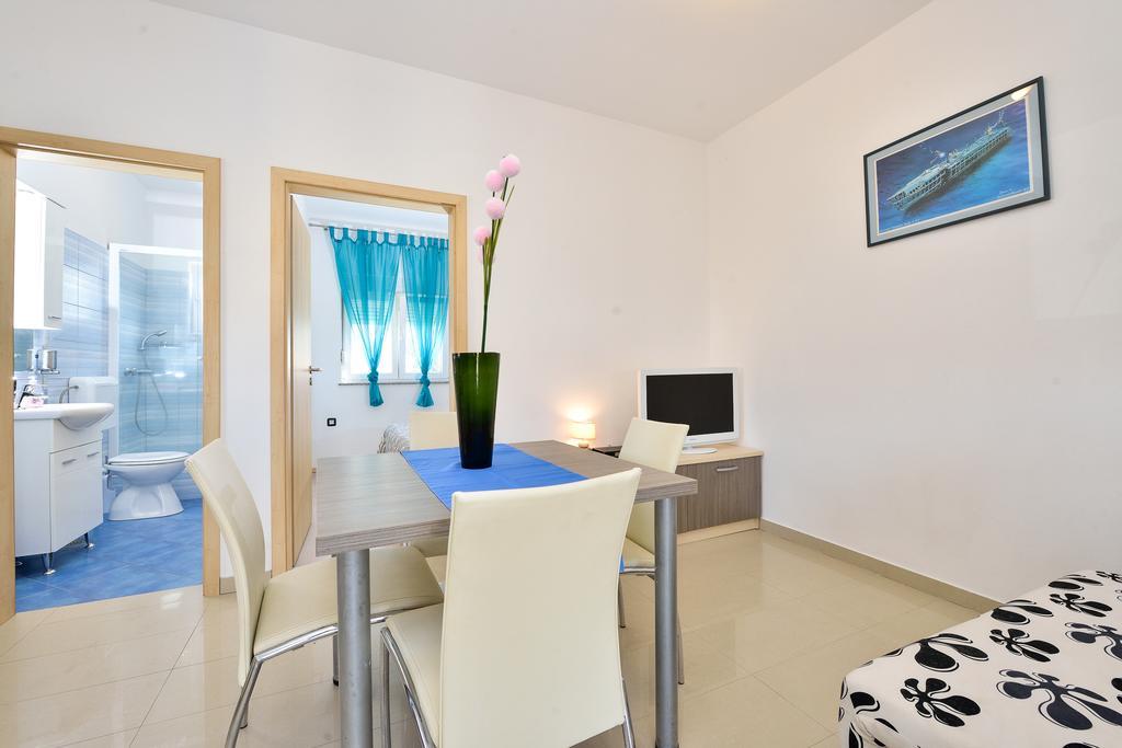 Apartments Nika & Karla Bibinje Exterior photo