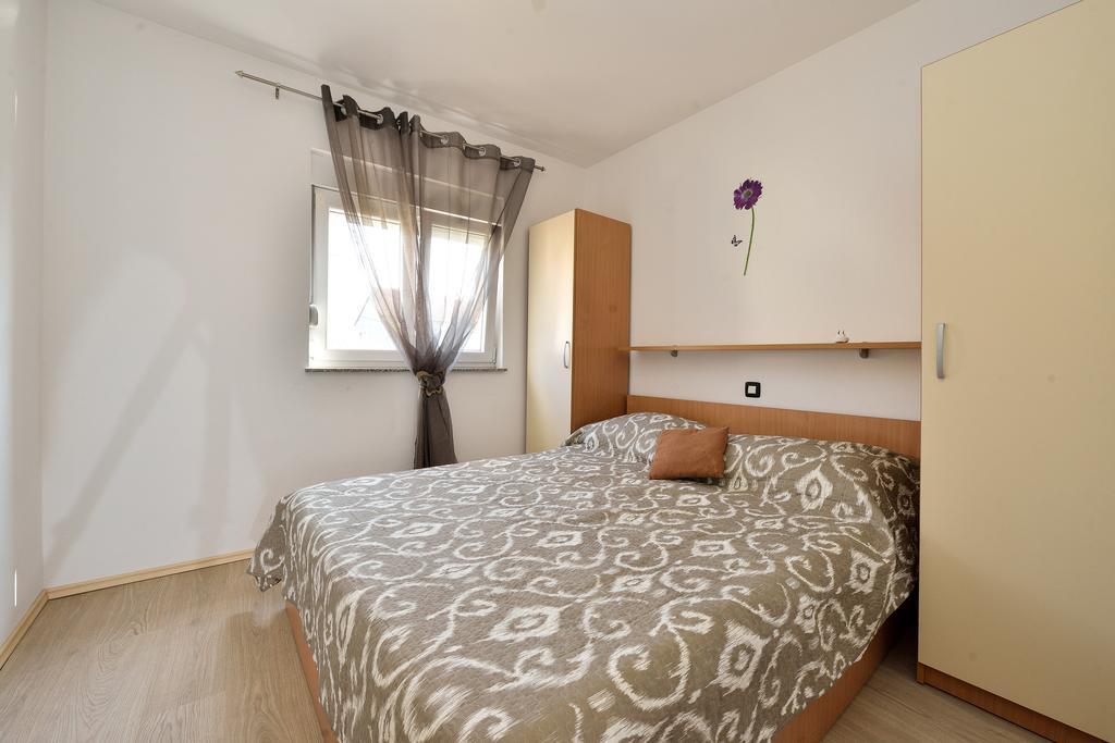 Apartments Nika & Karla Bibinje Exterior photo