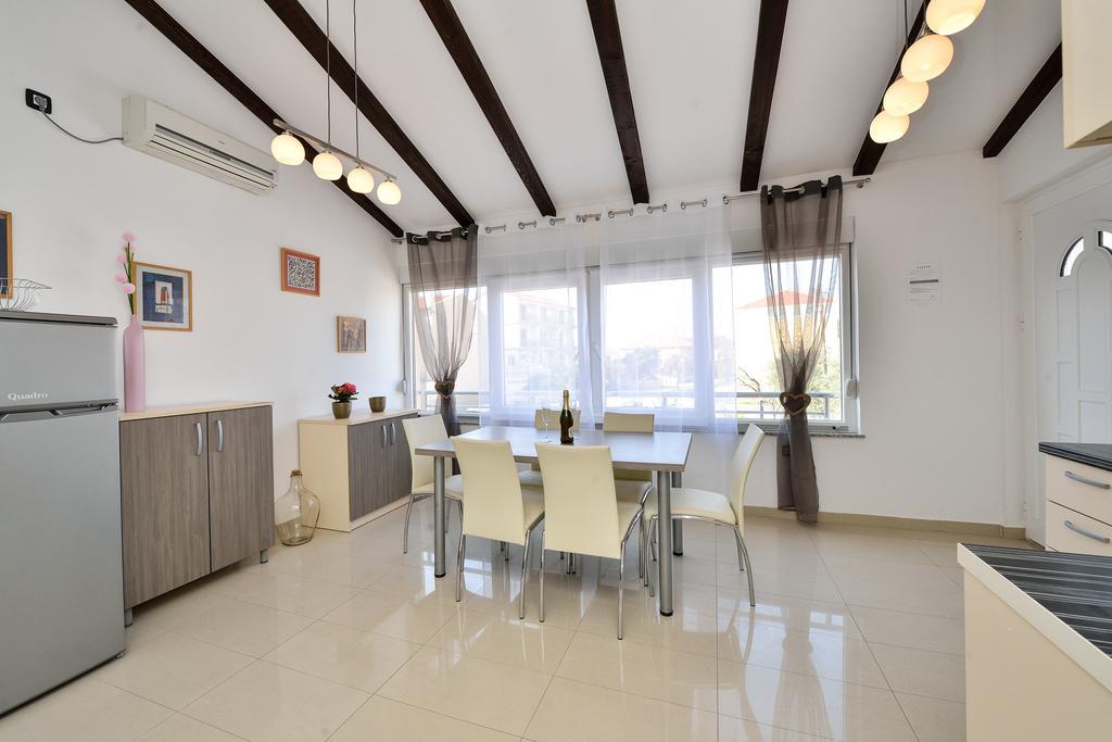 Apartments Nika & Karla Bibinje Exterior photo
